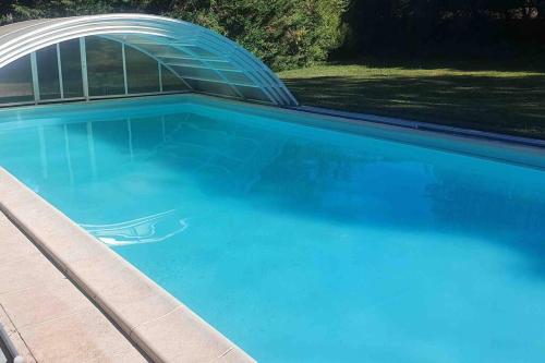 مسبح, La Claperie, familial, parc et piscine in Brantome