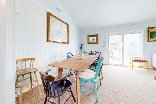 Cap'n Stilts Cap'n Stilts