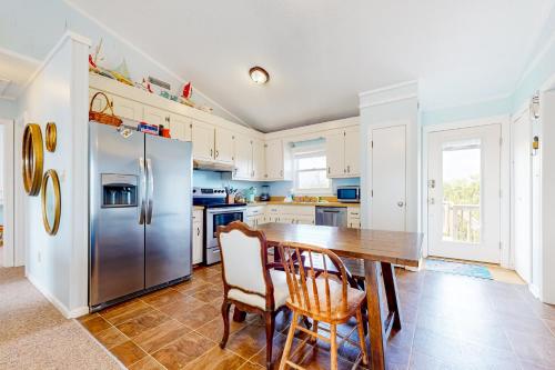 Cap'n Stilts Cap'n Stilts