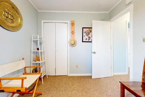 Cap'n Stilts Cap'n Stilts