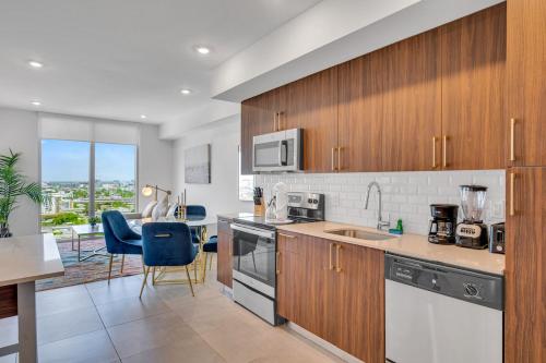Beautiful Property with King Bed & Free Parking in Miami, USA