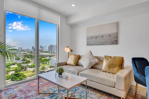 Beautiful Property with King Bed & Free Parking in Miami, USA