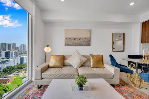 Beautiful Property with King Bed & Free Parking in Miami, USA