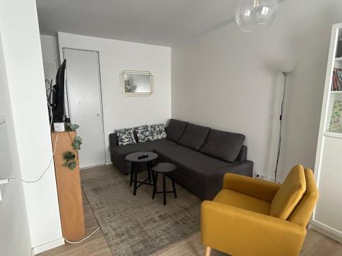 Appartement T2 -Parking -35Min Paris RER 2Min à Pied - Location saisonnière - Évry-Courcouronnes