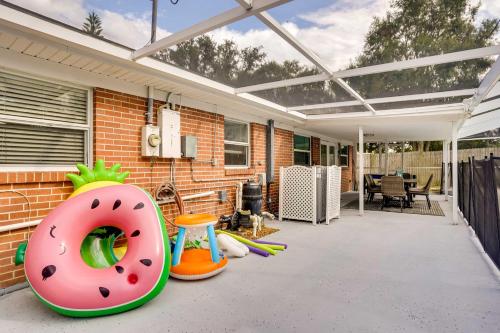 Pet-Friendly Lakeland Escape with Private Pool! Pet-Friendly Lakeland Escape with Private Pool!