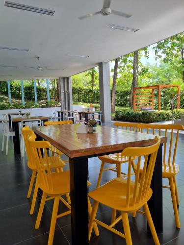 Iekārtas, Hotel Puerto Triunfo in Gesen