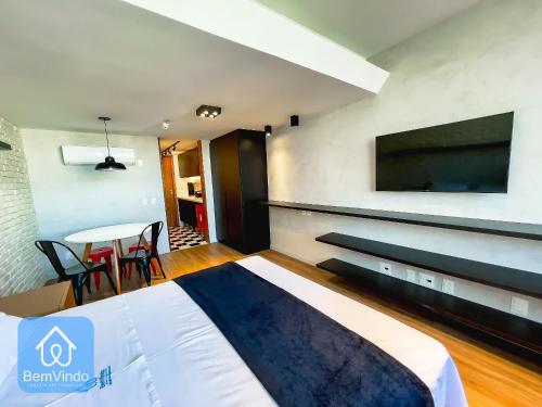 Apartamento completo com píer e acesso ao mar