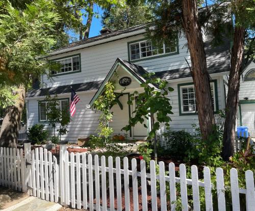 The Lily Pond Cottage, Lake Arrowhead, CA