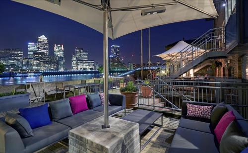 Doubletree By Hilton London â€“ Docklands Riverside