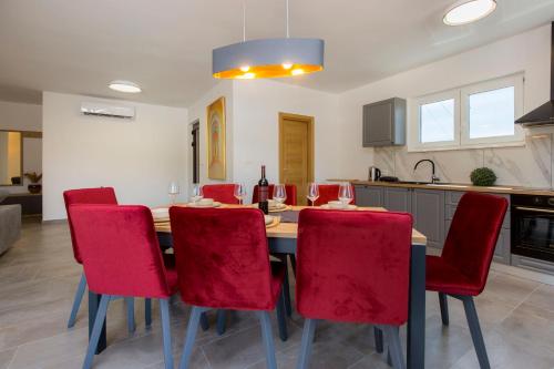 المرافق, Villa Xenia in Topid