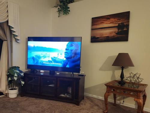 Luxury villa close to city yet very serene/private in Kissimmee, USA