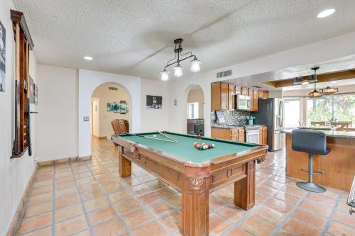 Family-Friendly Peoria Home with Pool and Fire Pit!