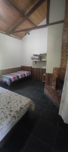 1 double bed, 1 twin bed