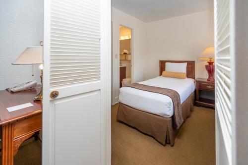 The Baroness Hotel - image 14