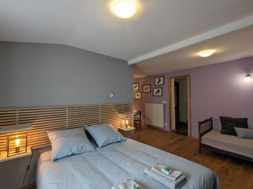 Guestroom Le Puy-en-Velay, 2 pièces, 3 personnes - FR-1-582-459