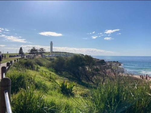 'Highview Escape' Central Wollongong Panorama Living