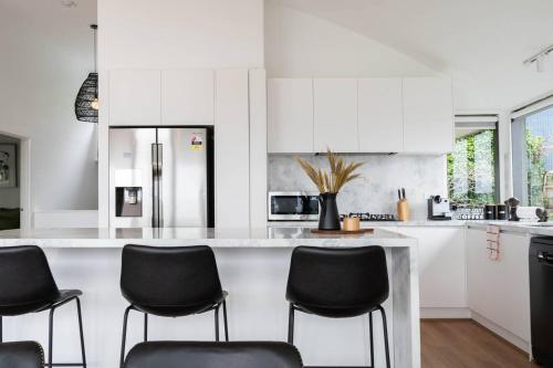 Bay Horizons - Grand Panoramic Coastal Escape, Mount Martha (photo 10)