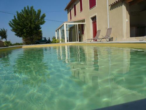 Cosy Holiday Home in Provence with Swimming Pool