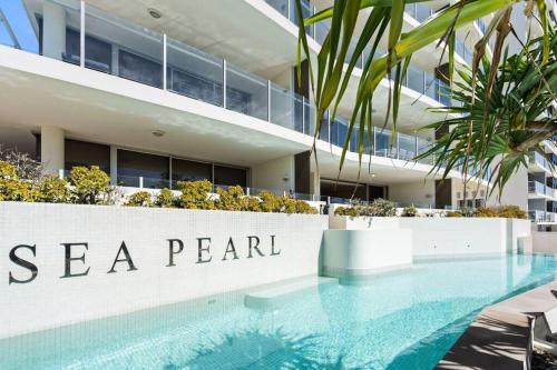 SEA PEARL 202–Waterfront Luxury Apartment