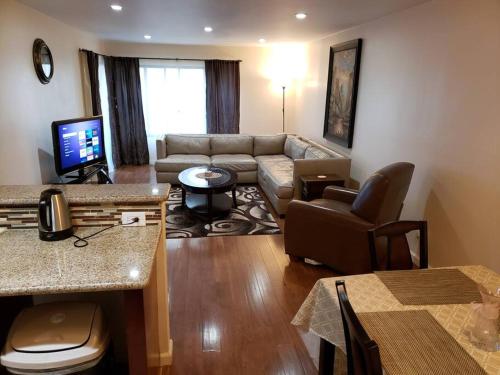 Beautiful Spacious 2 Bedroom, 2 Bathroom Condo in Long Beach, USA