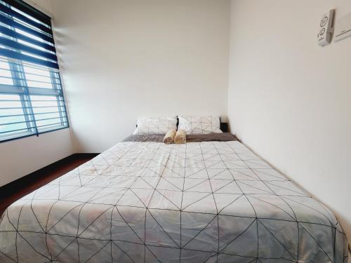 2rooms Cozy Minimalist 1-6pax Columbia UiTM Netflix 2rooms Cozy Minimalist 1-6pax Columbia UiTM Netflix