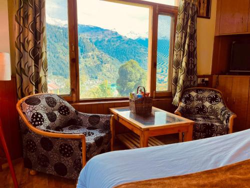 Shree Ram Cottage, Manali ! 1,2,3 Bedroom Luxury Cottages Available