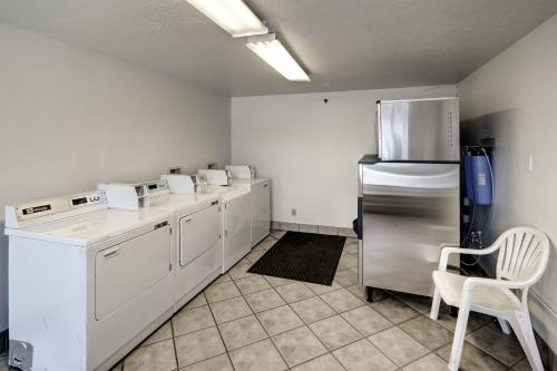 Motel 6-Ogden, UT - Riverdale