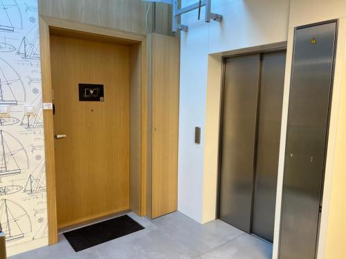 One-Bedroom Apartment image 1
