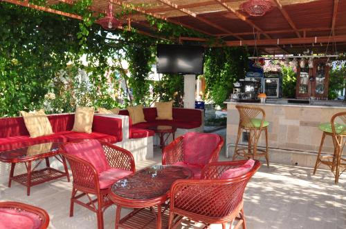 Regal Hotel – Bitez, MI