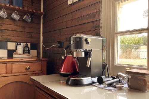 Oakchester Cottage on Bruny Island in Dennes Point