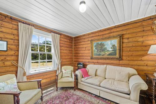 Oakchester Cottage on Bruny Island