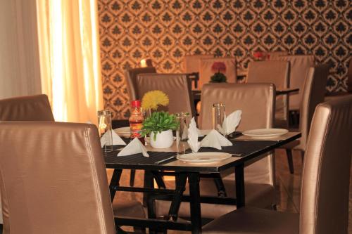 Fatmols Hotels - image 3