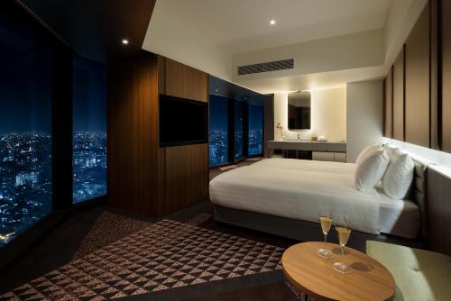 room detail thumbnail 2