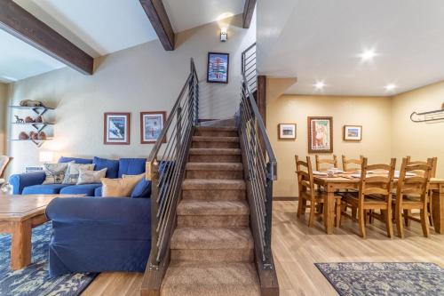 #398 - Ski-In Ski-Out Condo with Pool, Spa, Tennis Courts, Gym photo 2