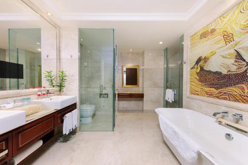 room detail thumbnail 2