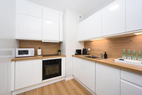 One-Bedroom Apartment with Balcony image 7