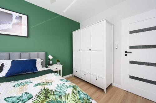 One-Bedroom Apartment with Balcony image 9