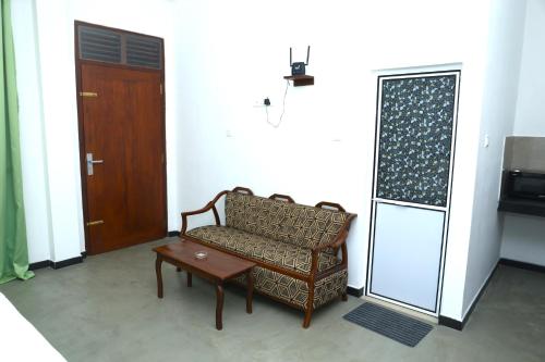 Deluxe Double Room image 7