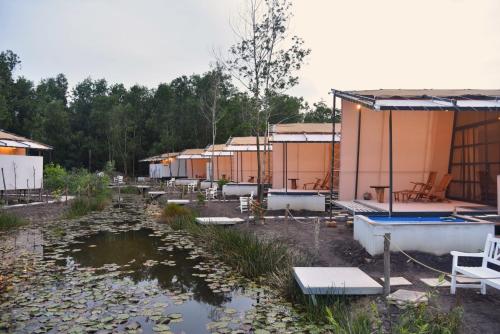 TimeOut Island Glamping Resort