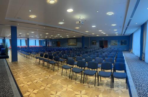 Crowne Plaza Vilnius an IHG Hotel - main image
