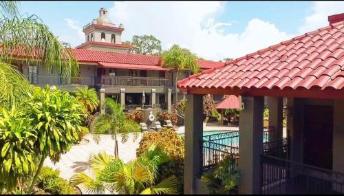 . Red Roof Inn PLUS & Suites Tampa