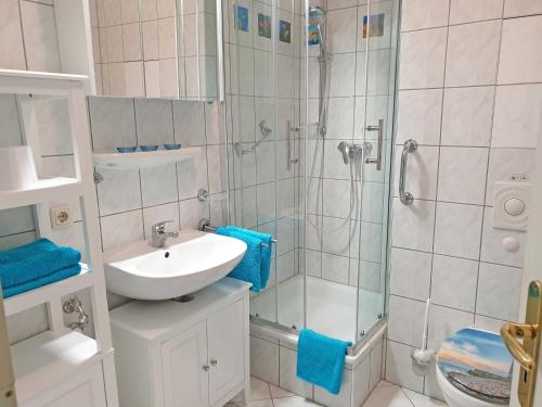 One-Bedroom Apartment with Balcony image 4