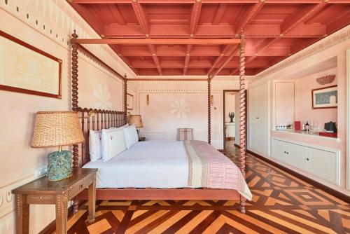 Suite with Garden View