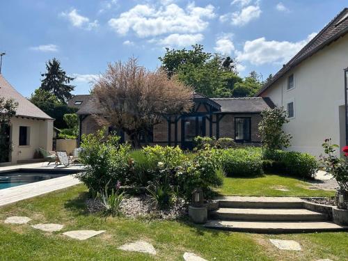 Exterior view, Les Cottages de Carine in Saint-Marcel