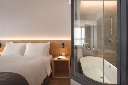 Twin room, family, garden view