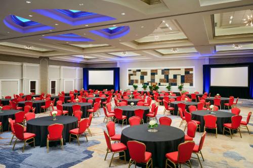 Hilton Richmond Hotel & Spa/Short Pump Town Center - image 14