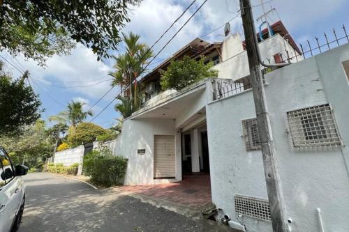 Luxury Fully furnished house for 8 people !