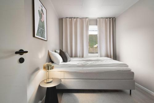 Three-Bedroom Apartment image 7