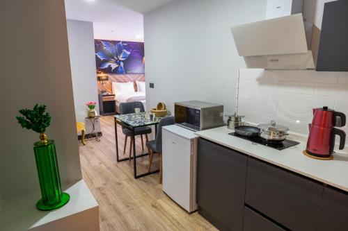 Kitchen, Yusufhan Suites in Trabzon