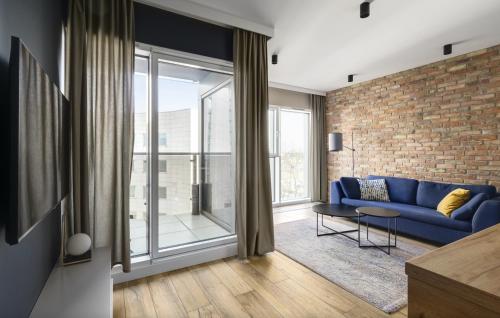 One-Bedroom Apartment image 9